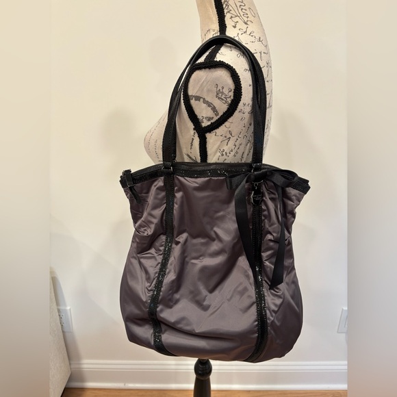 Henri Bendel gray nylon tote bag - Picture 1 of 10